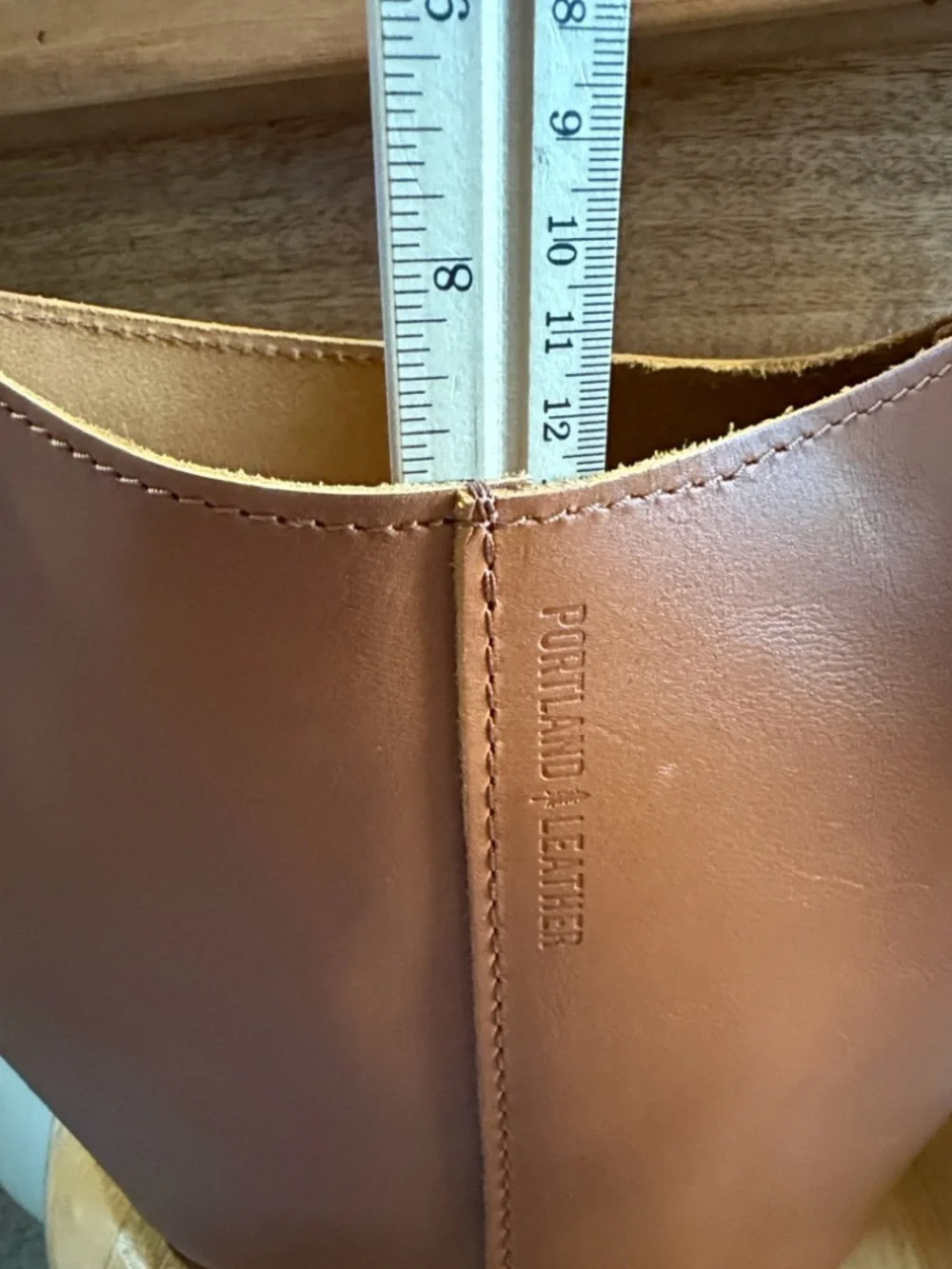 Portland Leather Small Kangaroo Shoulder Bag - Picture 11 of 15
